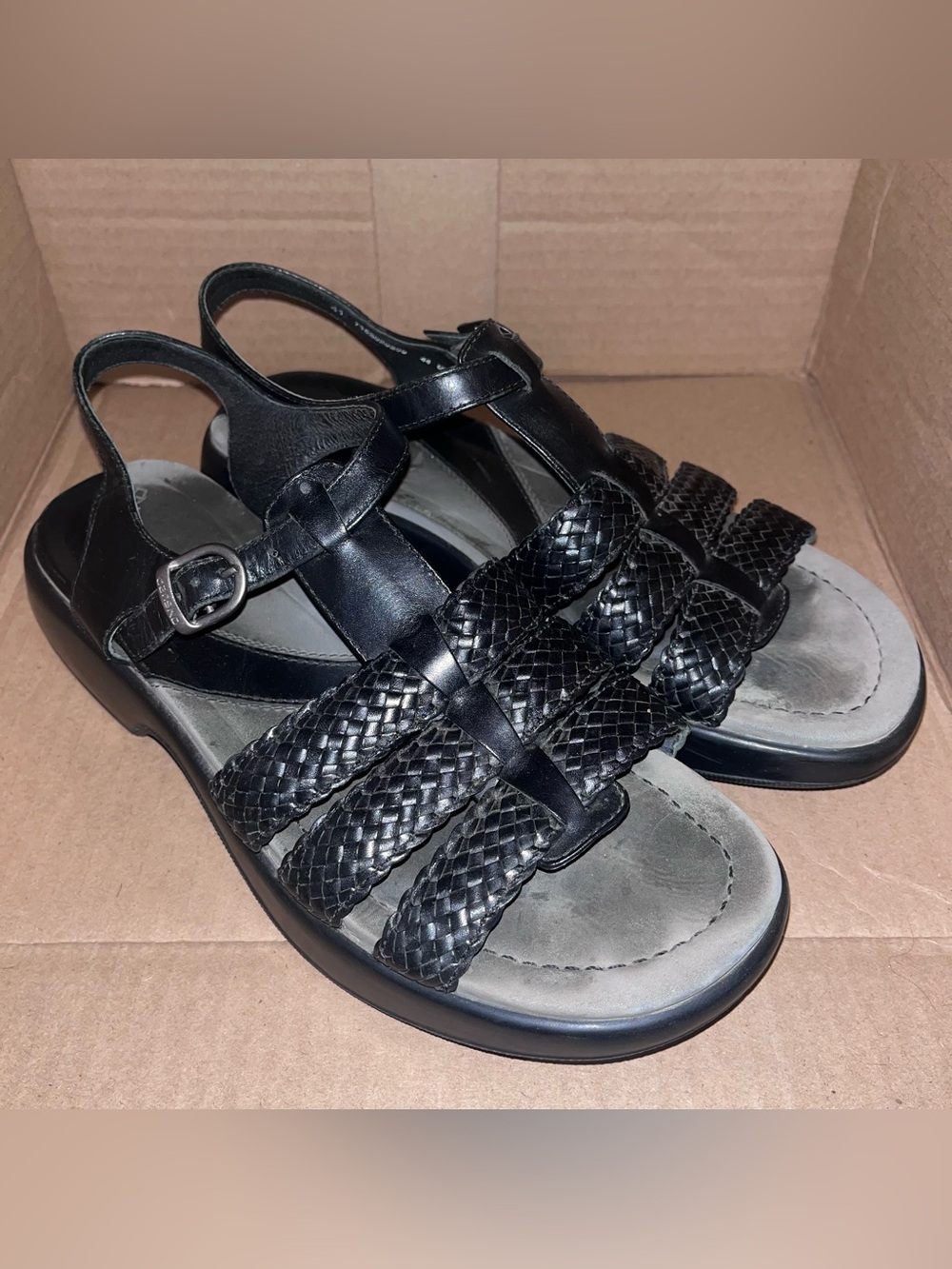 Dansko Marley Black Leather T-strap Sandals Braided Fisherman Slingback 41